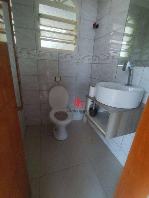 Sobrado à venda e aluguel com 3 quartos, 320m² - Foto 34