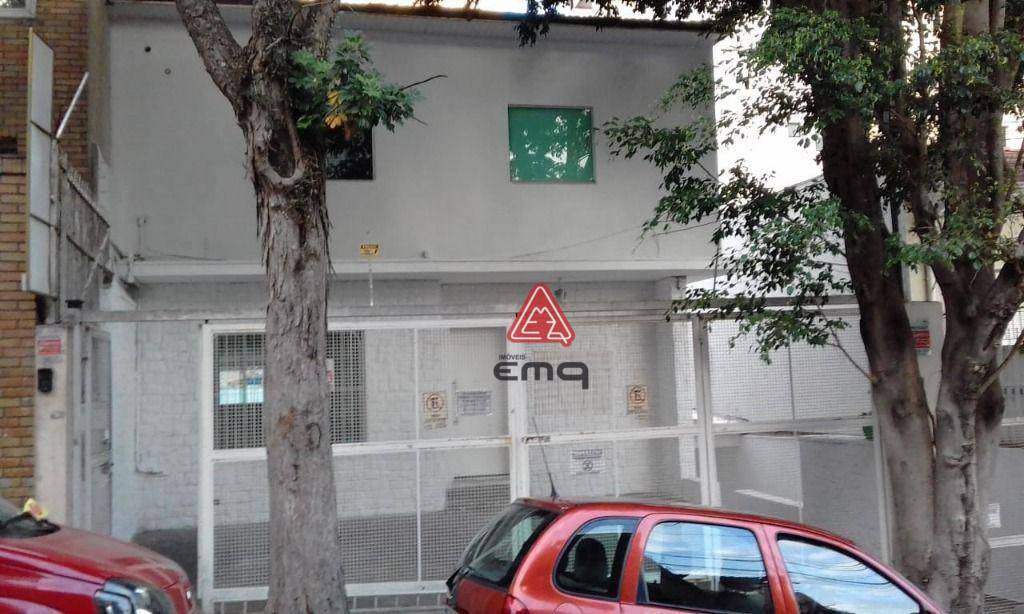 Sobrado para alugar com 3 quartos, 250m² - Foto 1