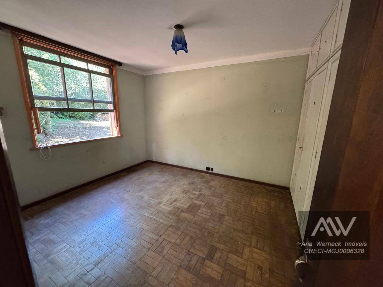 Chácara à venda com 8 quartos, 600m² - Foto 21