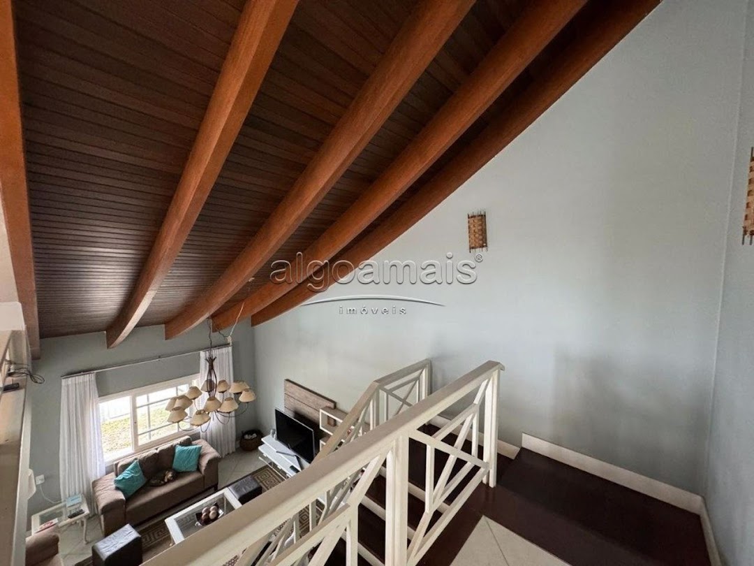 Casa à venda com 4 quartos, 300m² - Foto 18