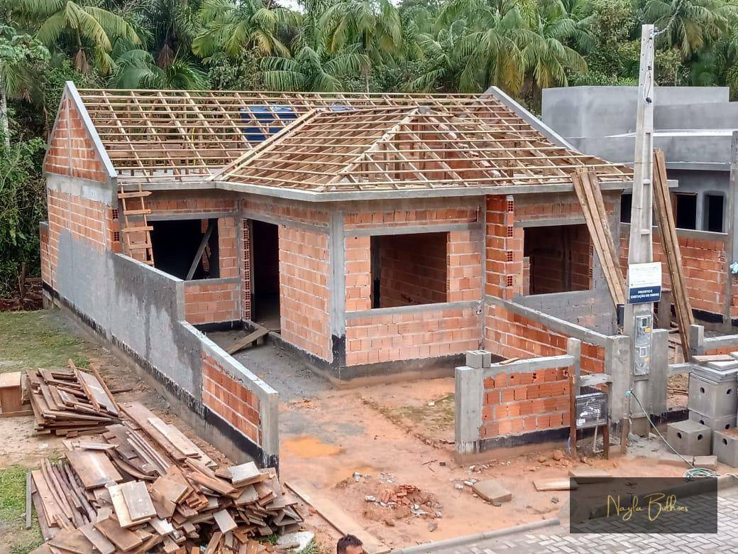 Casa à venda com 2 quartos, 100M2 - Foto 1