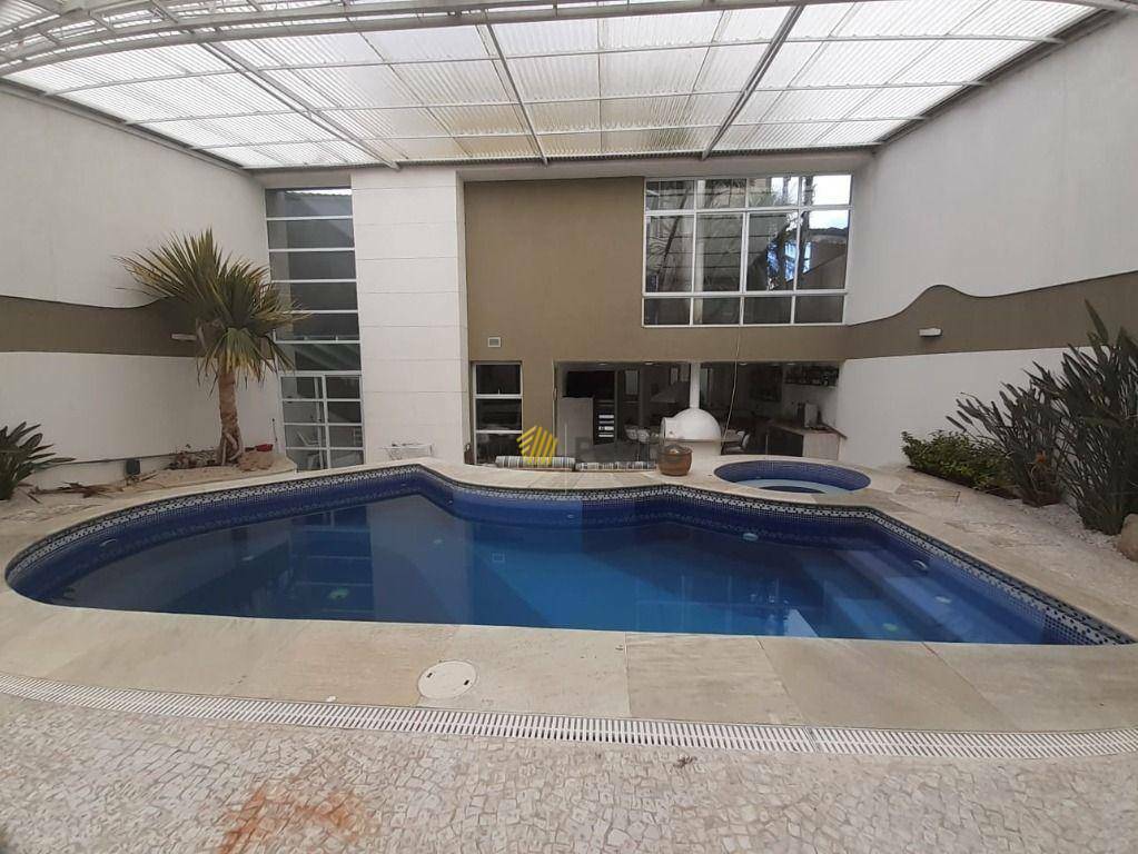 Casa de Condomínio à venda com 4 quartos, 600m² - Foto 2