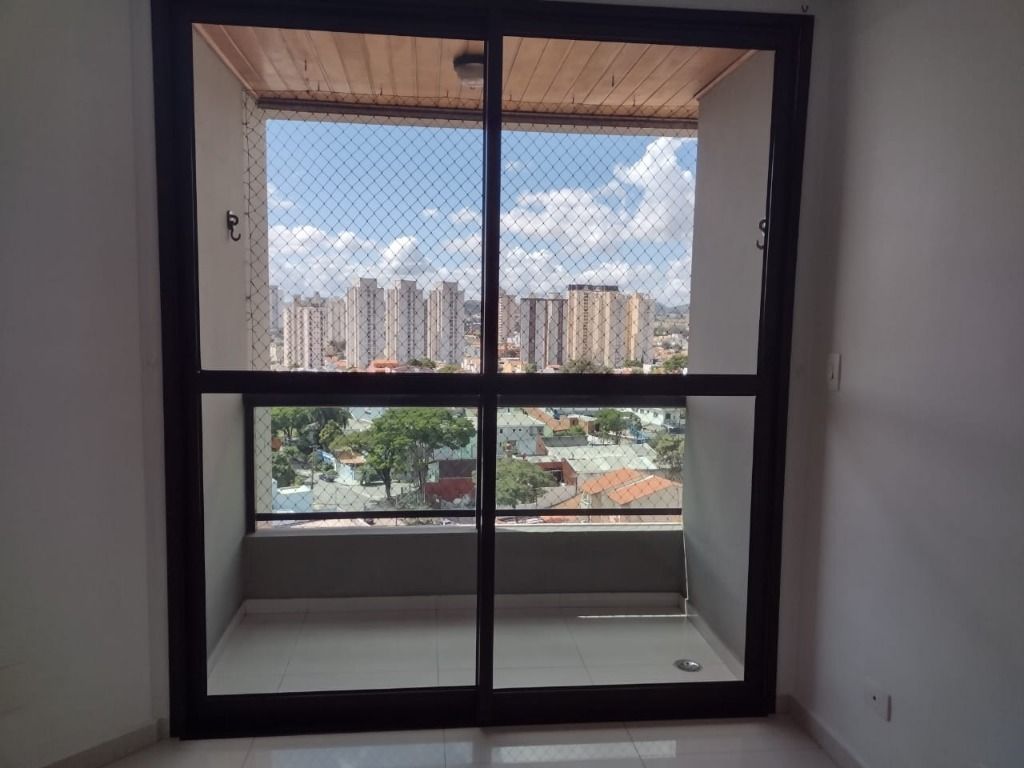 Apartamento à venda com 3 quartos, 81m² - Foto 2