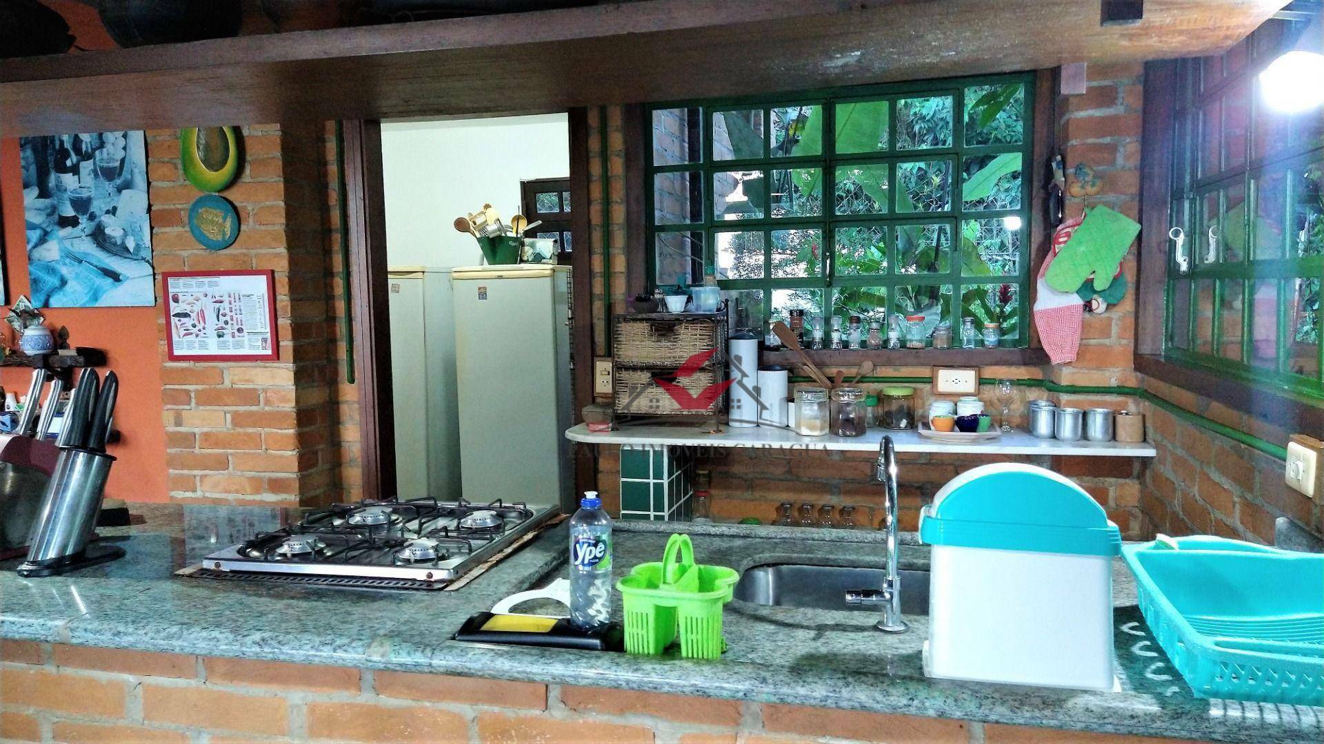 Casa de Condomínio à venda com 4 quartos, 300m² - Foto 12