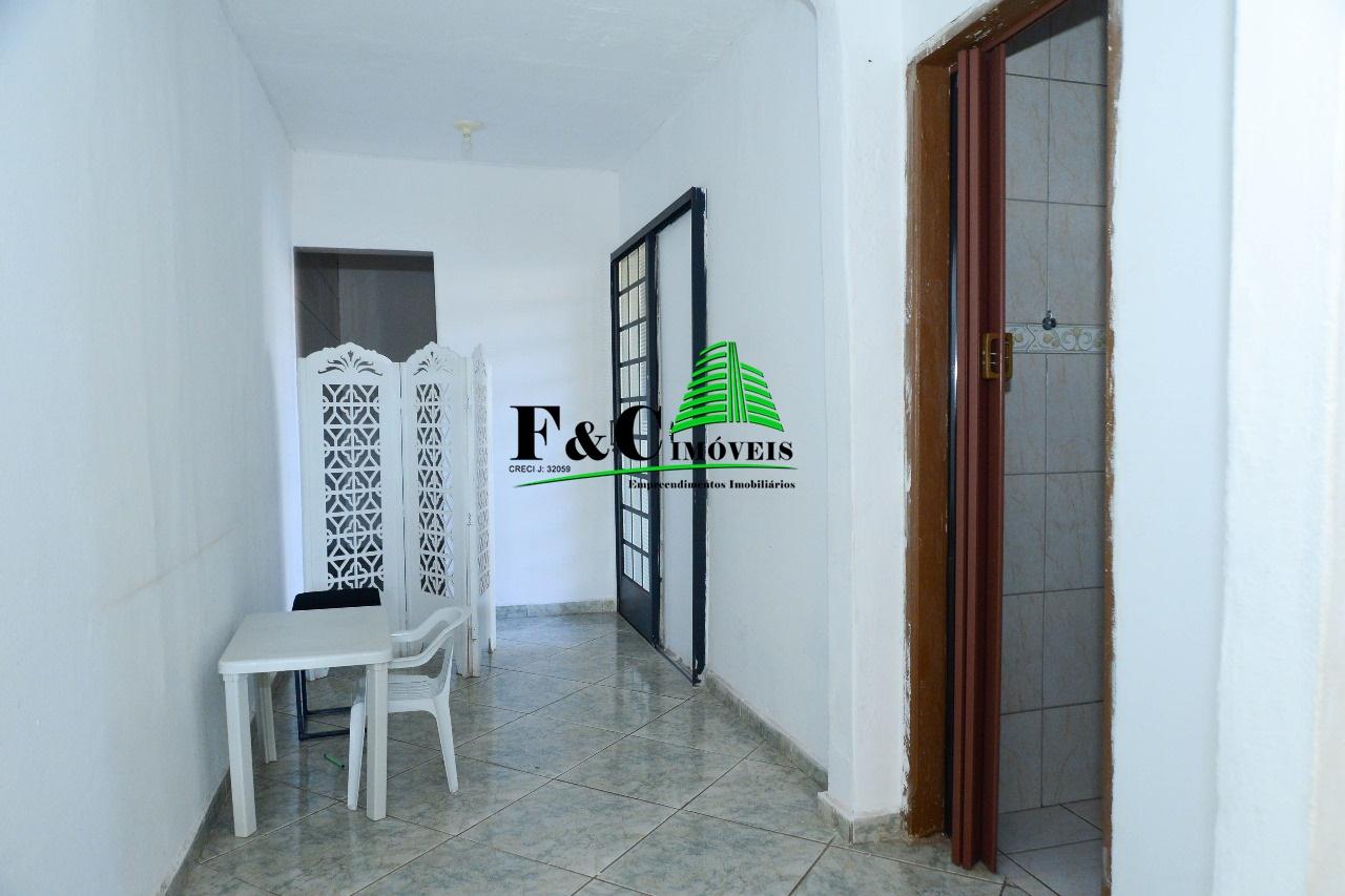 Casa à venda com 4 quartos, 250m² - Foto 29