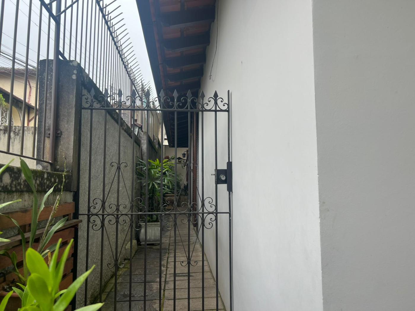 Casa à venda com 2 quartos, 240m² - Foto 4