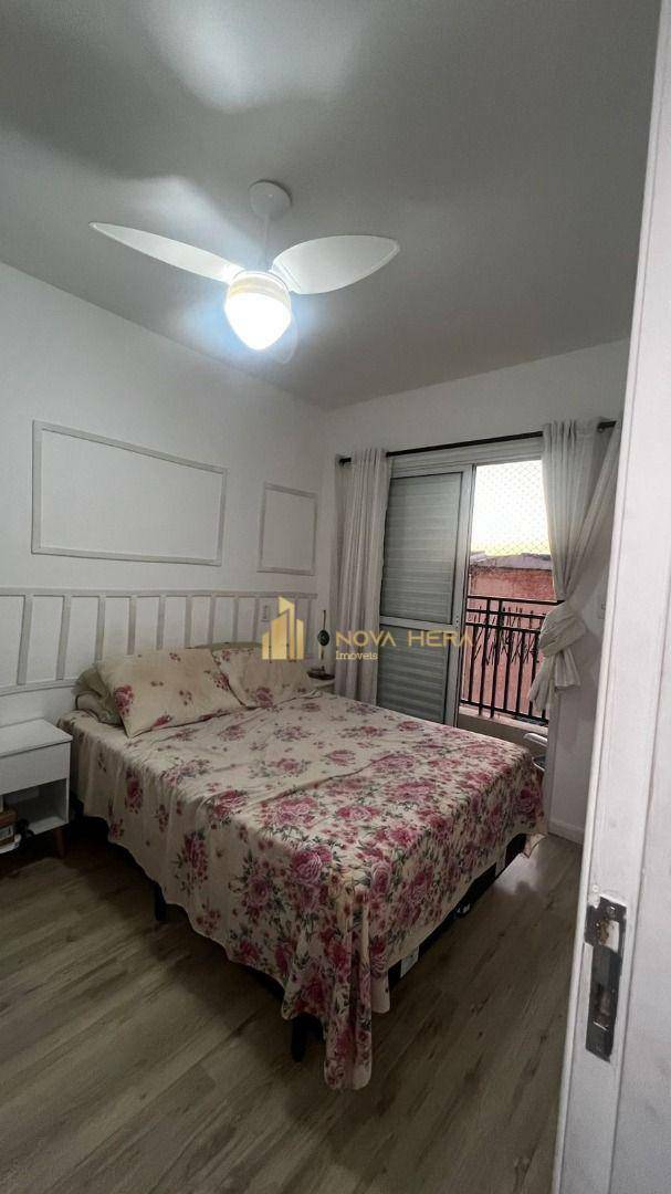 Apartamento à venda com 3 quartos, 75m² - Foto 11