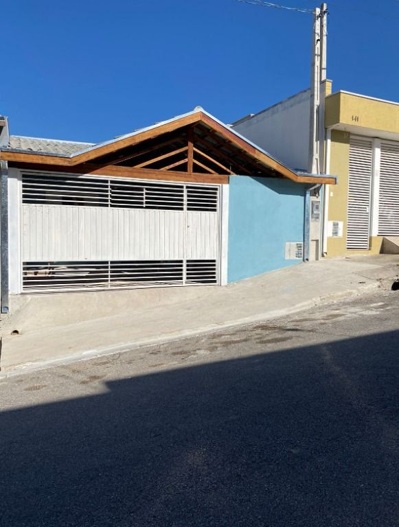 Casa à venda com 3 quartos, 140m² - Foto 2