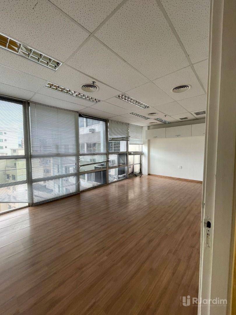 Prédio Inteiro para alugar, 300m² - Foto 30