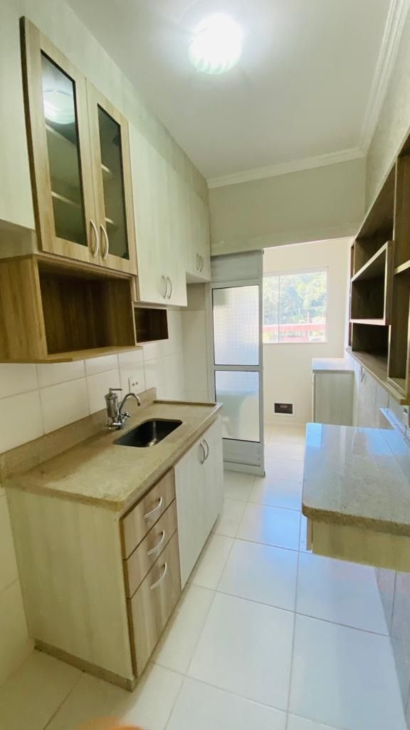 Apartamento à venda com 3 quartos, 60m² - Foto 2