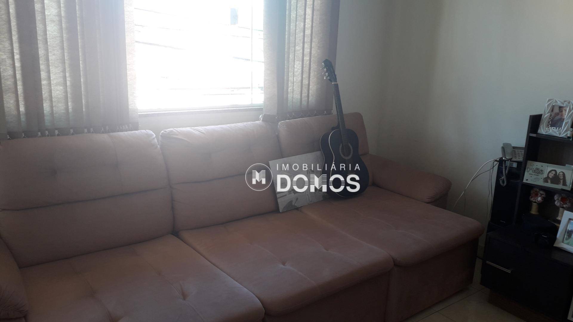 Casa, 3 quartos, 131 m² - Foto 1