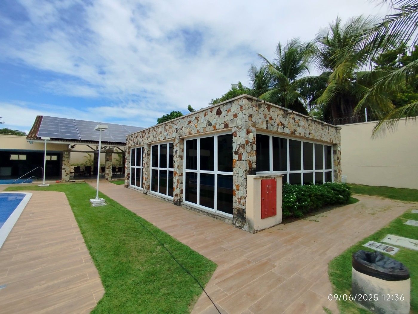 Casa de Condomínio para alugar com 3 quartos, 215m² - Foto 11
