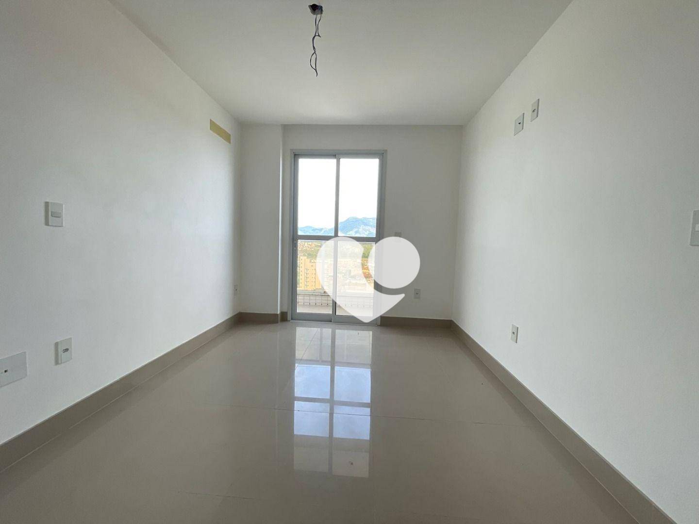 Apartamento à venda com 2 quartos, 70m² - Foto 9