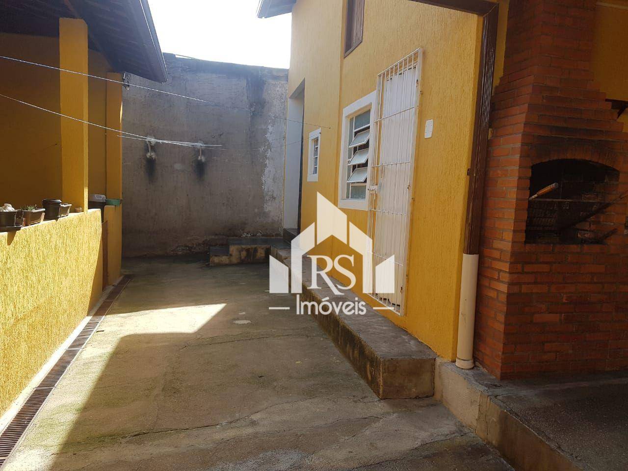 Casa à venda com 3 quartos, 201m² - Foto 9