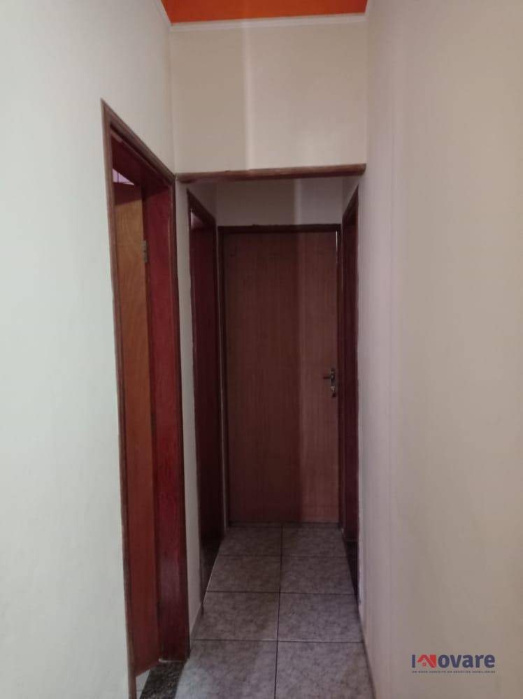 Casa à venda com 3 quartos, 150m² - Foto 14