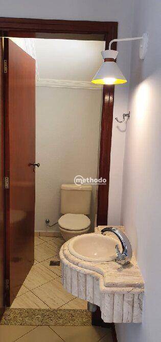 Casa de Condomínio para alugar com 3 quartos, 248m² - Foto 4