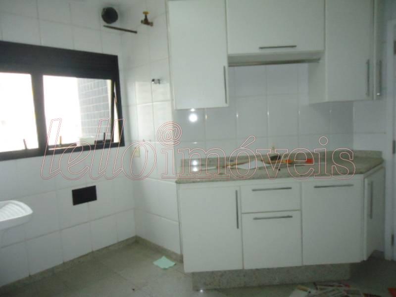 Apartamento para alugar com 3 quartos, 130m² - Foto 10