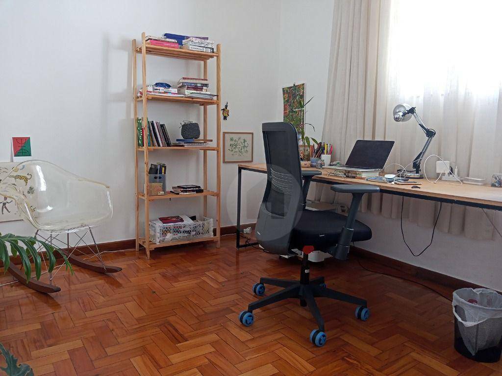 Apartamento à venda com 3 quartos, 140m² - Foto 11