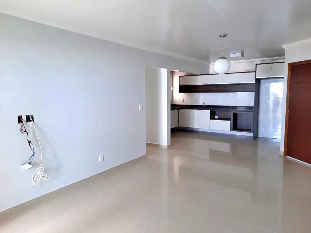 Apartamento à venda com 3 quartos, 95m² - Foto 5