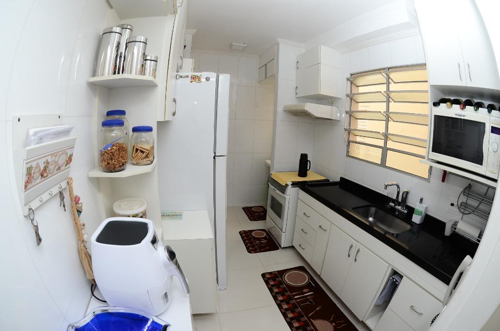 Apartamento à venda com 2 quartos, 60m² - Foto 11