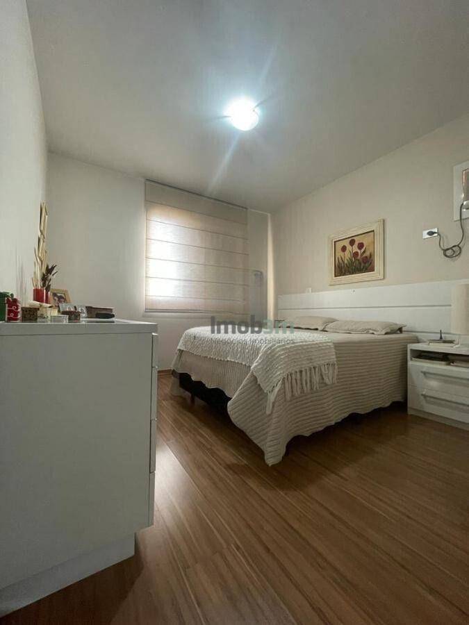 Apartamento à venda com 3 quartos, 124m² - Foto 17