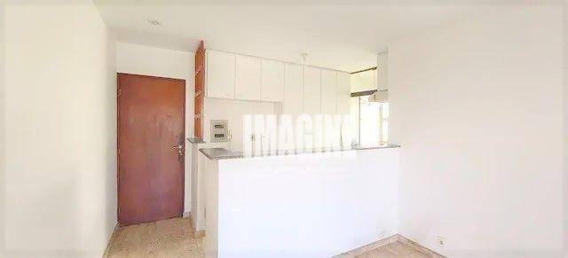 Apartamento à venda com 3 quartos, 64m² - Foto 2