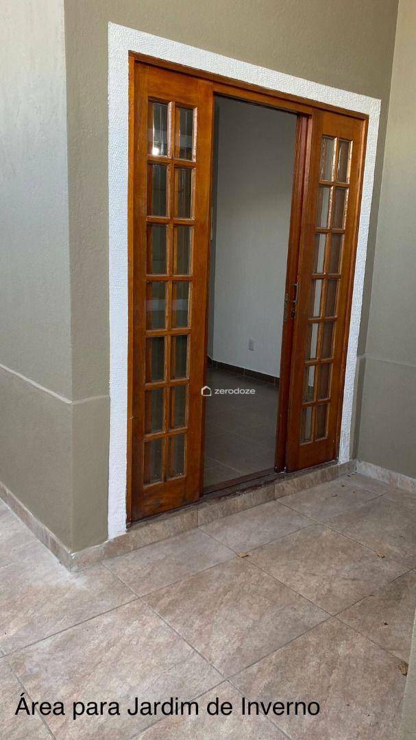 Casa à venda e aluguel com 3 quartos, 134m² - Foto 5