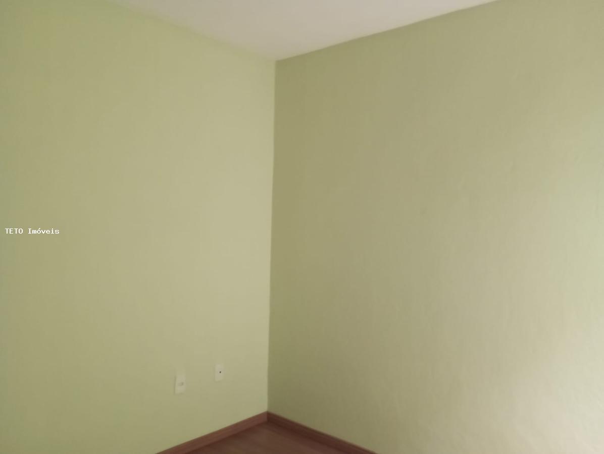 Casa para alugar com 3 quartos, 300m² - Foto 21