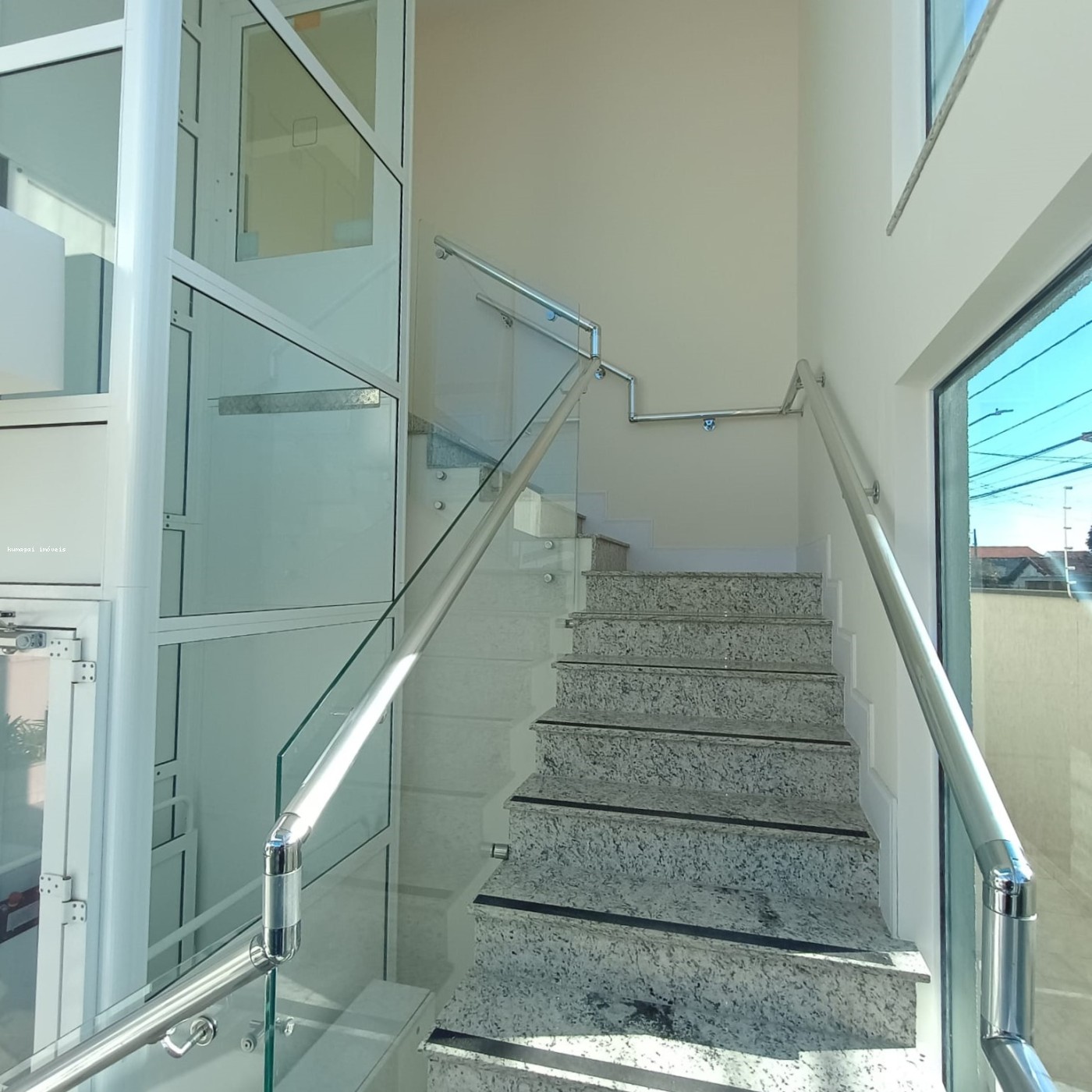 Prédio Inteiro para alugar com 5 quartos, 138m² - Foto 5