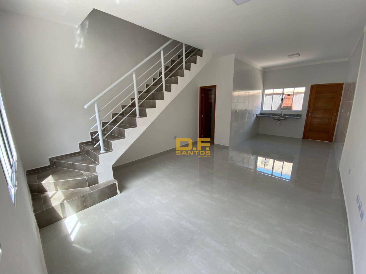 Sobrado à venda com 2 quartos, 70m² - Foto 2