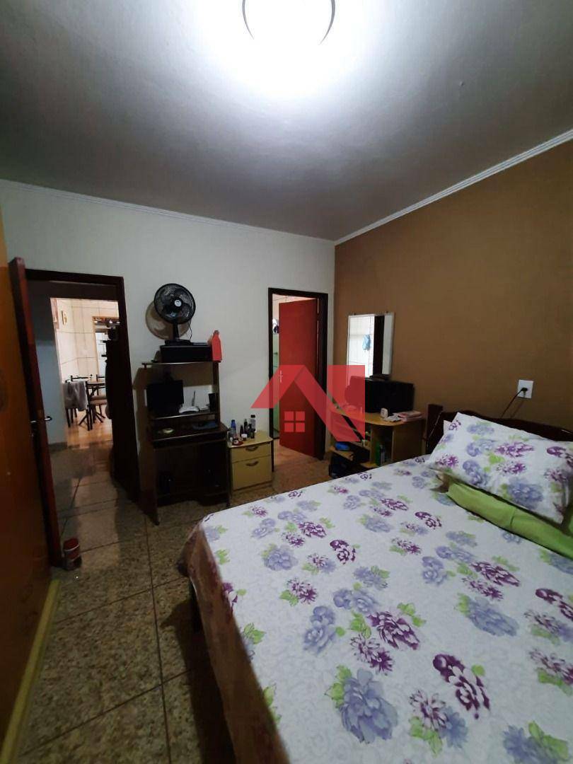 Casa, 5 quartos, 274 m² - Foto 9