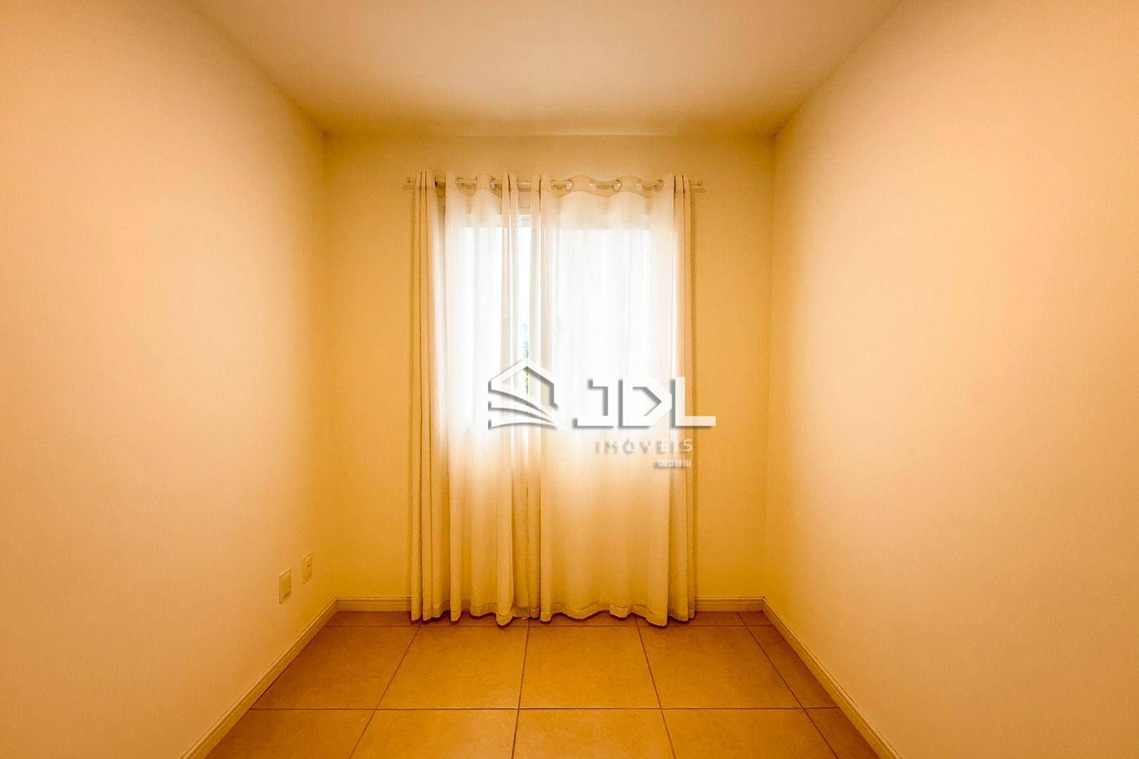 Apartamento à venda com 2 quartos, 60m² - Foto 7