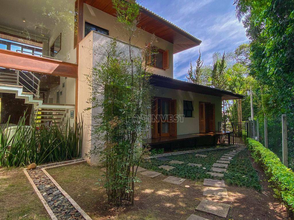 Casa de Condomínio à venda com 3 quartos, 331m² - Foto 4