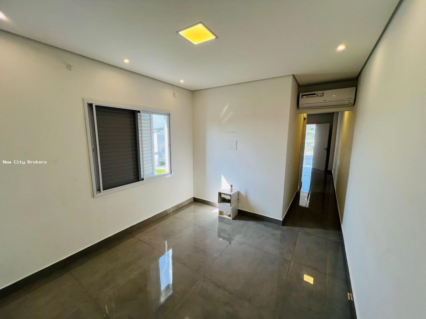 Sobrado à venda com 3 quartos, 300m² - Foto 18