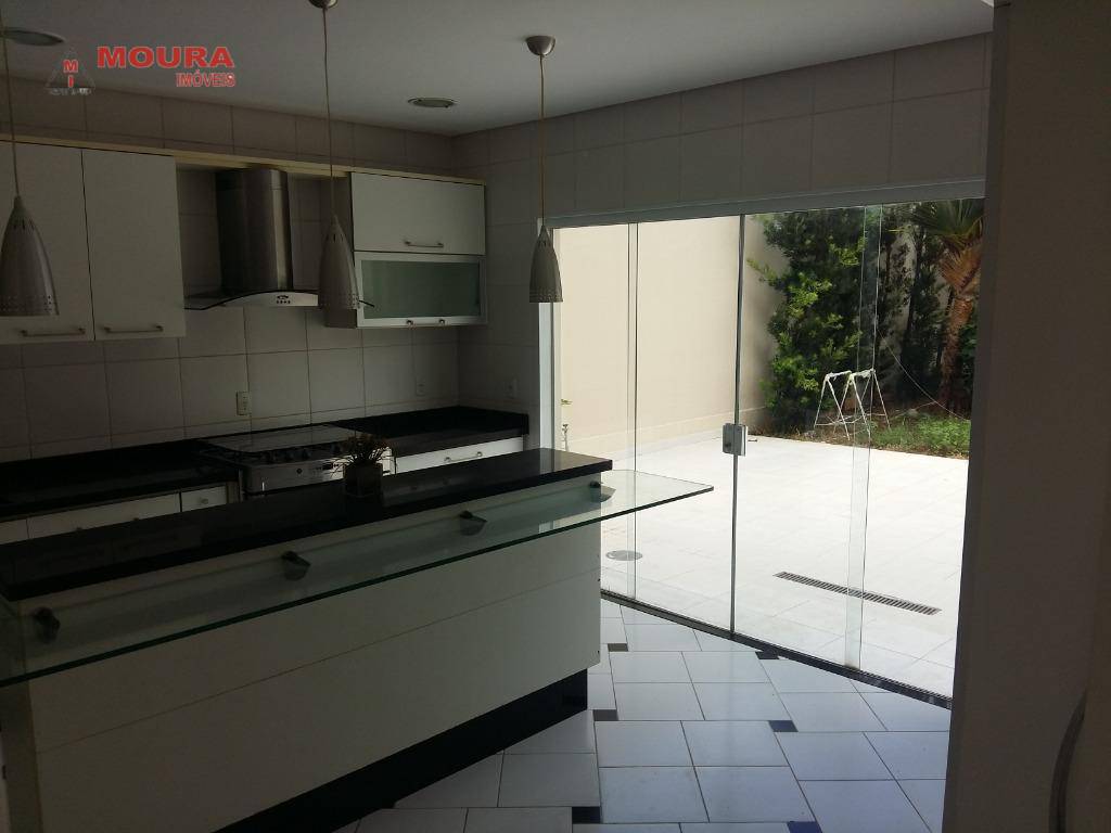 Sobrado à venda com 3 quartos, 250m² - Foto 9