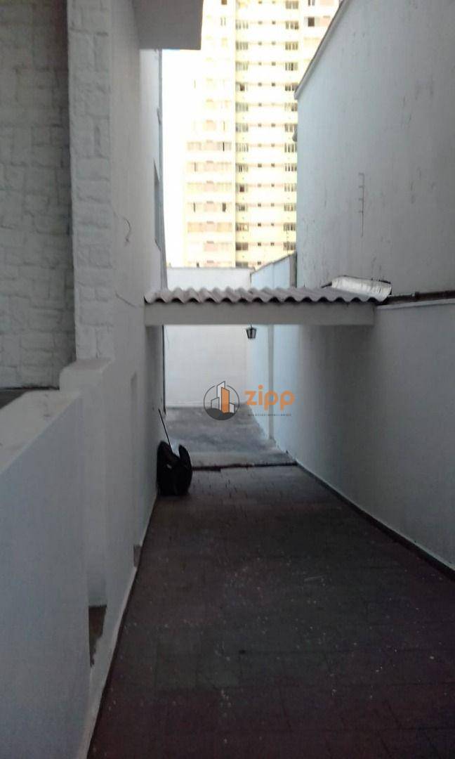 Sobrado à venda e aluguel com 3 quartos, 250m² - Foto 17