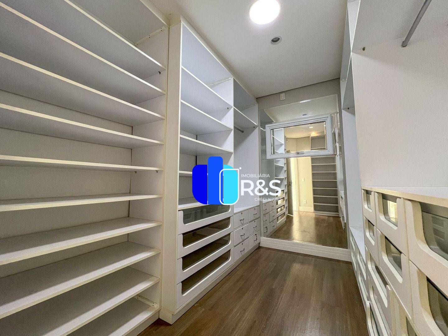 Casa de Condomínio à venda e aluguel com 4 quartos, 625m² - Foto 5