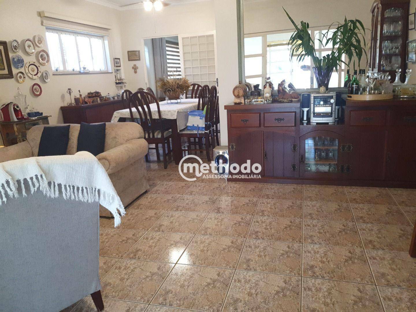 Casa à venda com 3 quartos, 231m² - Foto 9