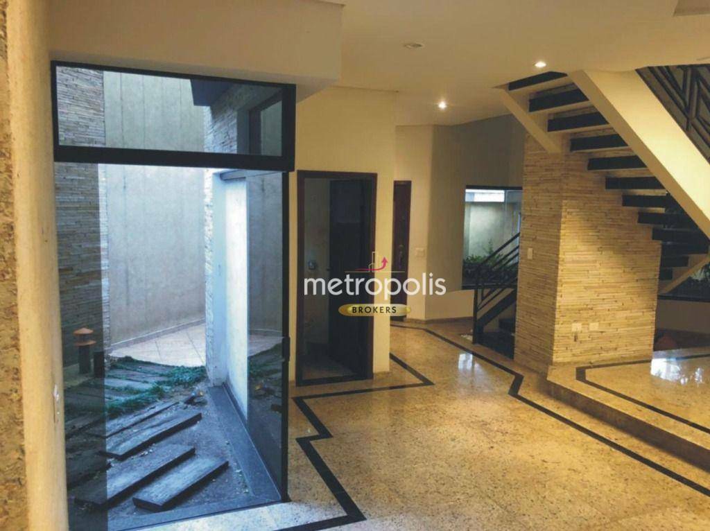 Sobrado à venda com 3 quartos, 354m² - Foto 1