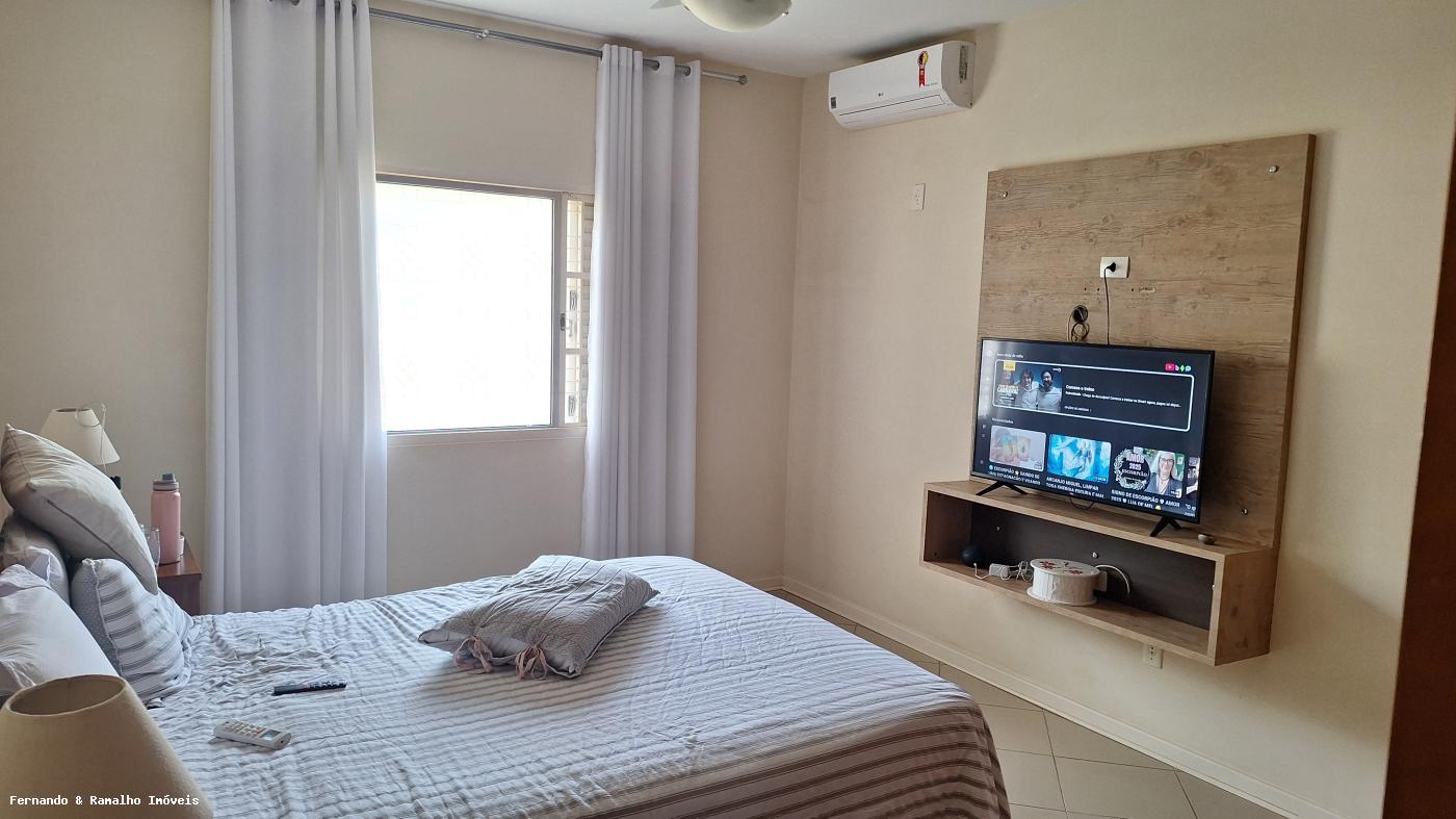 Casa à venda com 3 quartos, 450m² - Foto 14