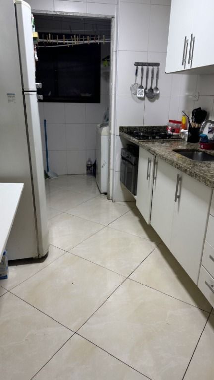 Apartamento para alugar com 2 quartos, 60m² - Foto 2