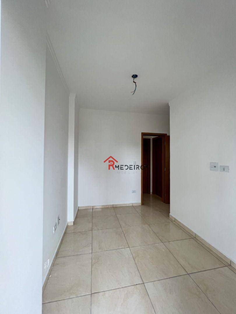 Apartamento à venda com 2 quartos, 69m² - Foto 8