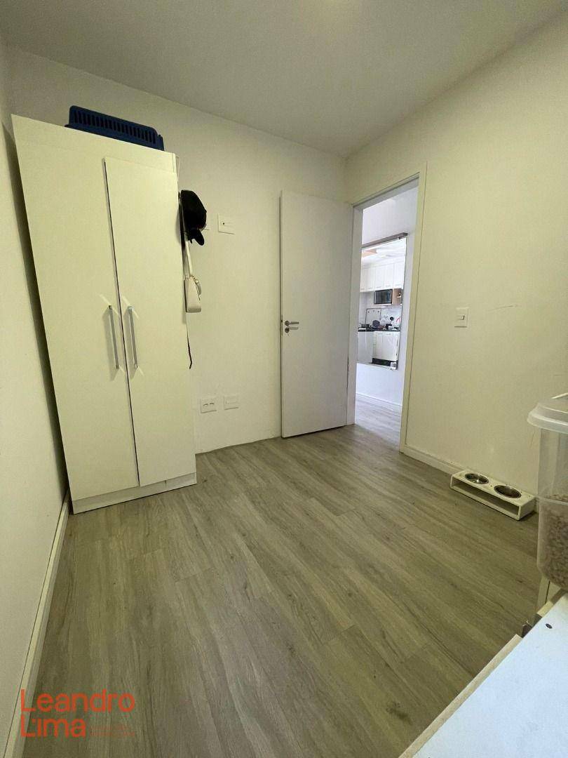 Apartamento à venda com 2 quartos, 40m² - Foto 17