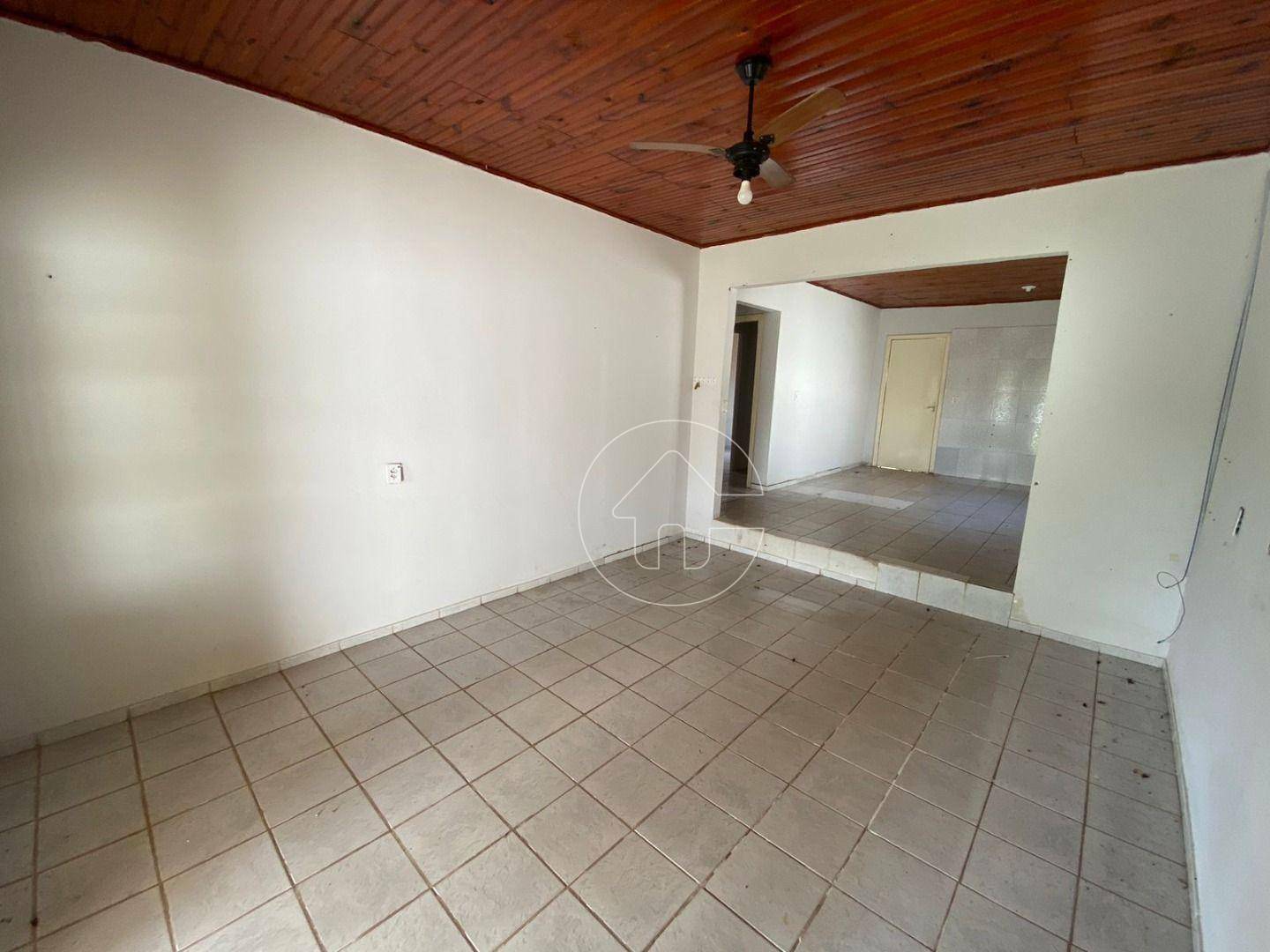 Casa à venda e aluguel com 3 quartos, 120m² - Foto 5