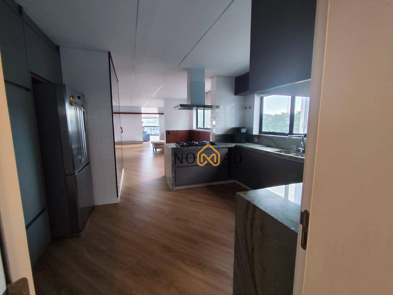 Apartamento à venda com 5 quartos, 360m² - Foto 31