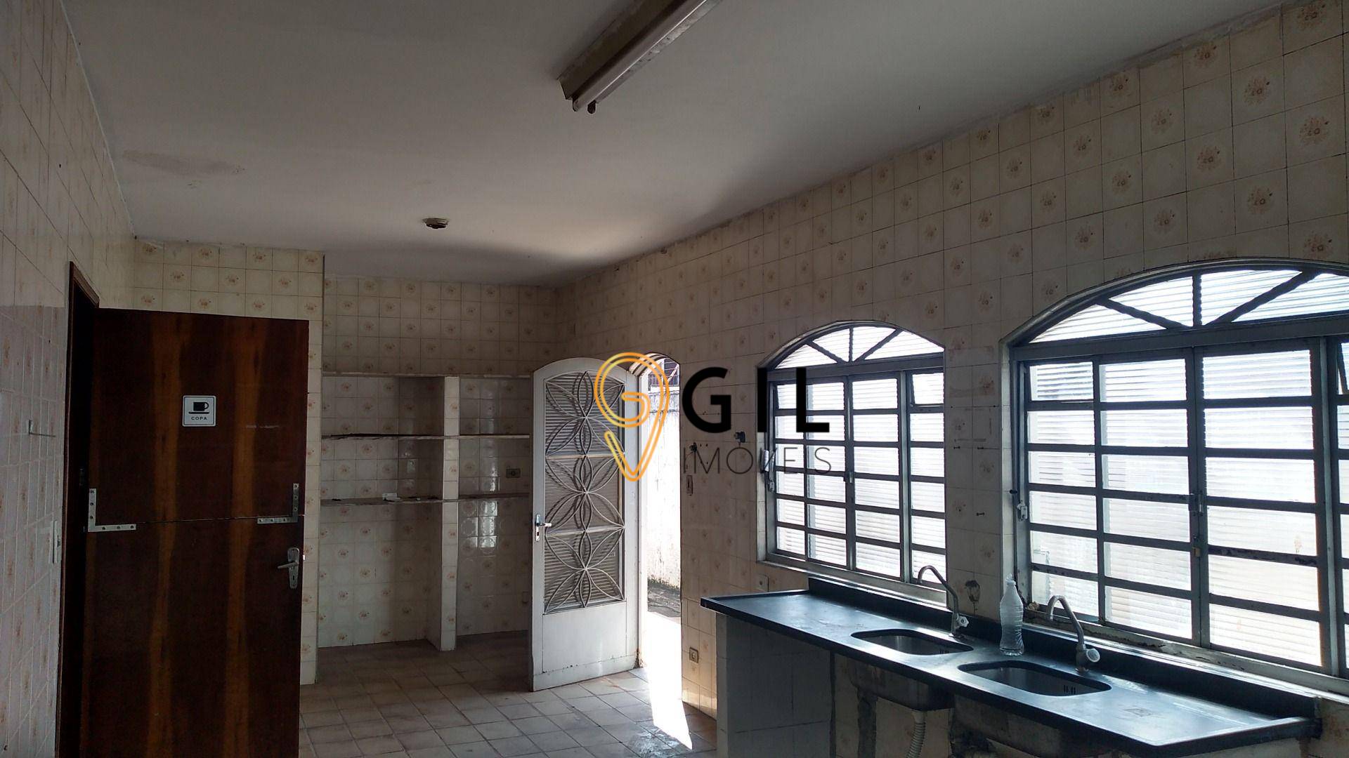 Casa à venda e aluguel com 4 quartos, 600m² - Foto 11