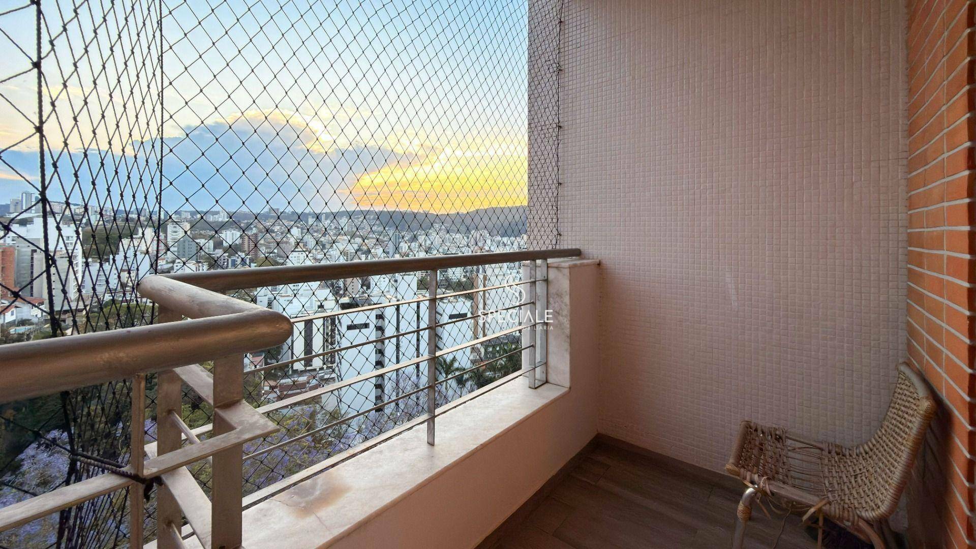 Cobertura, 3 quartos, 202 m² - Foto 4
