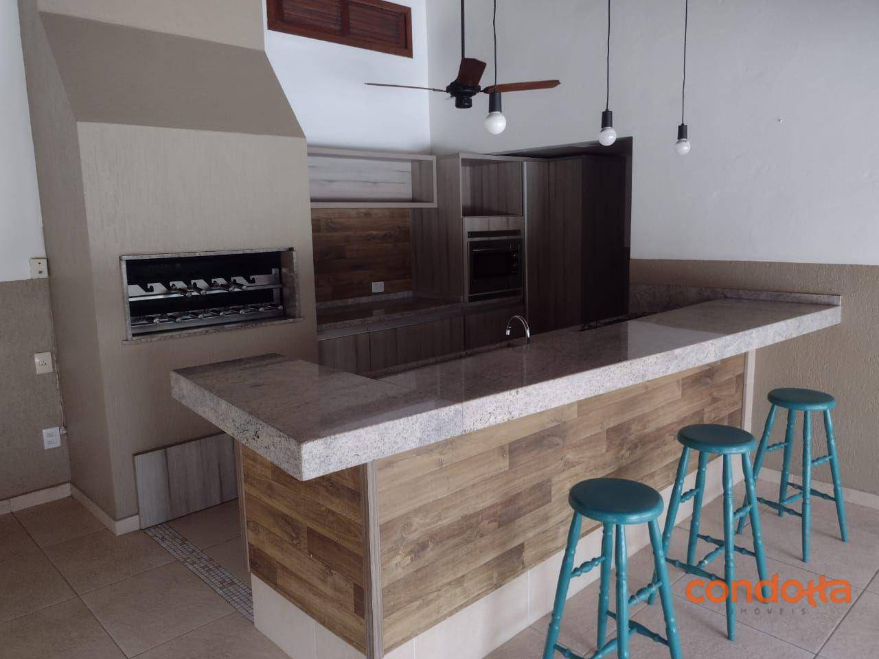 Casa para alugar com 3 quartos, 200m² - Foto 52