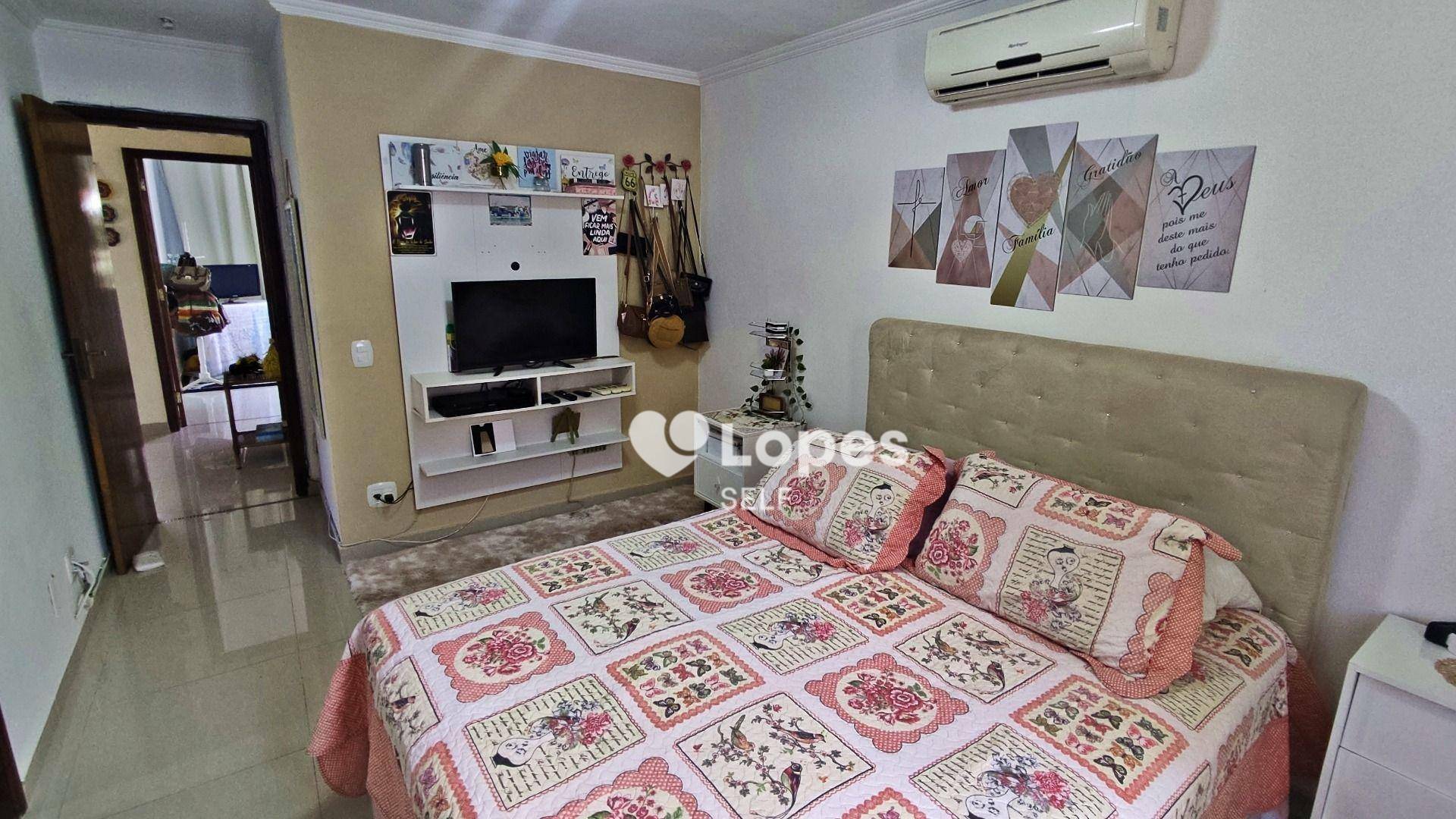 Casa de Condomínio à venda com 4 quartos, 315m² - Foto 18