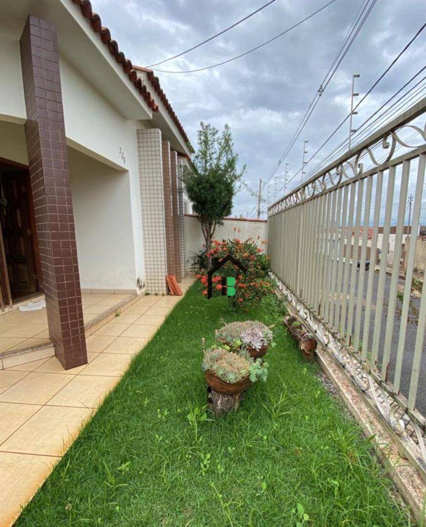 Casa, 3 quartos, 193 m² - Foto 3